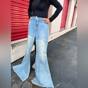 Limited edition ombré free people flare jeans size 30